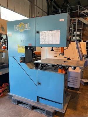 DoAll 3613-1 Vertical Band Saw